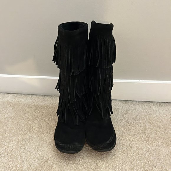 Minnetonka Black Suede 3 Layer Fringe Boot - Picture 3 of 4
